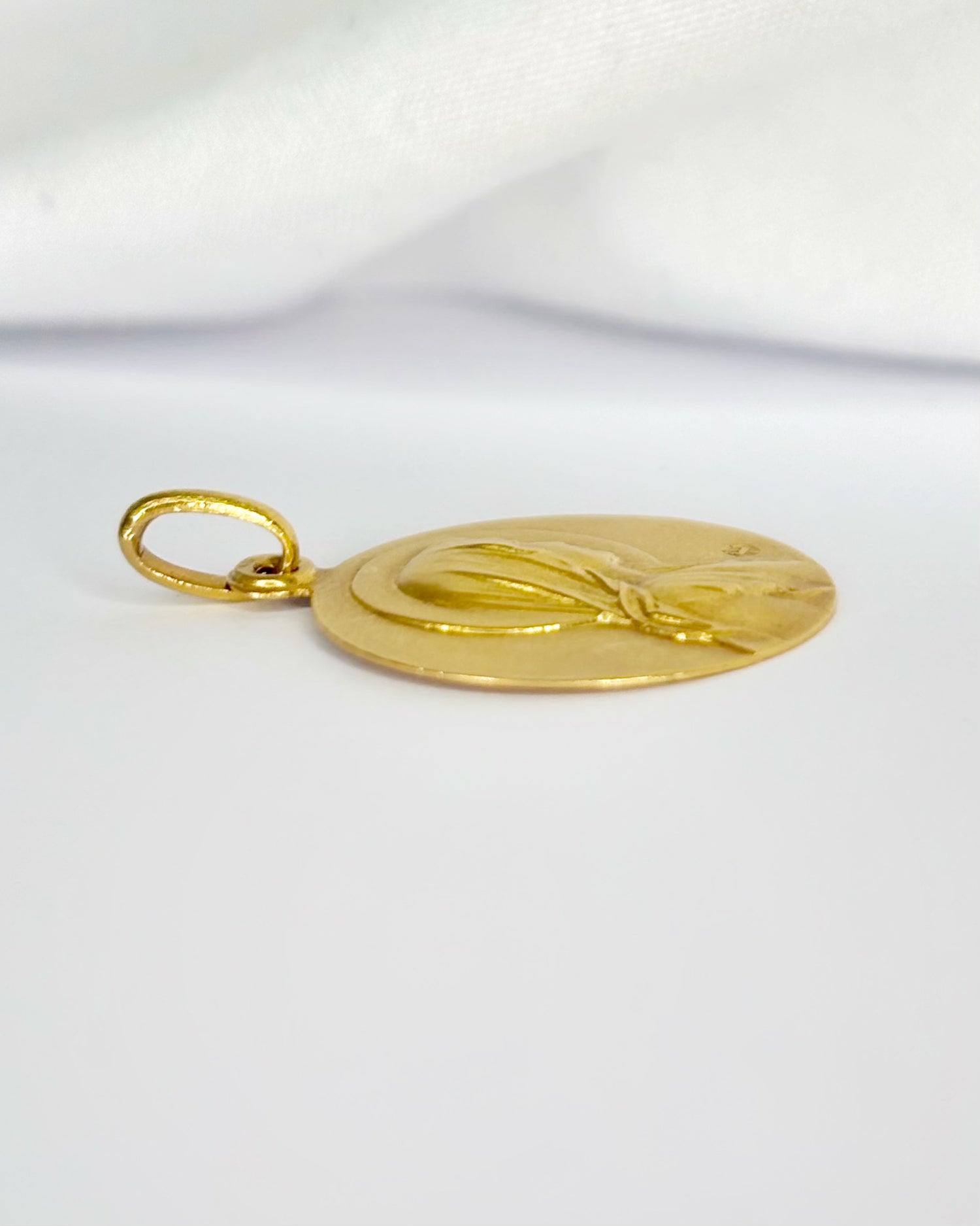 Yellow Gold Medal "Regina"