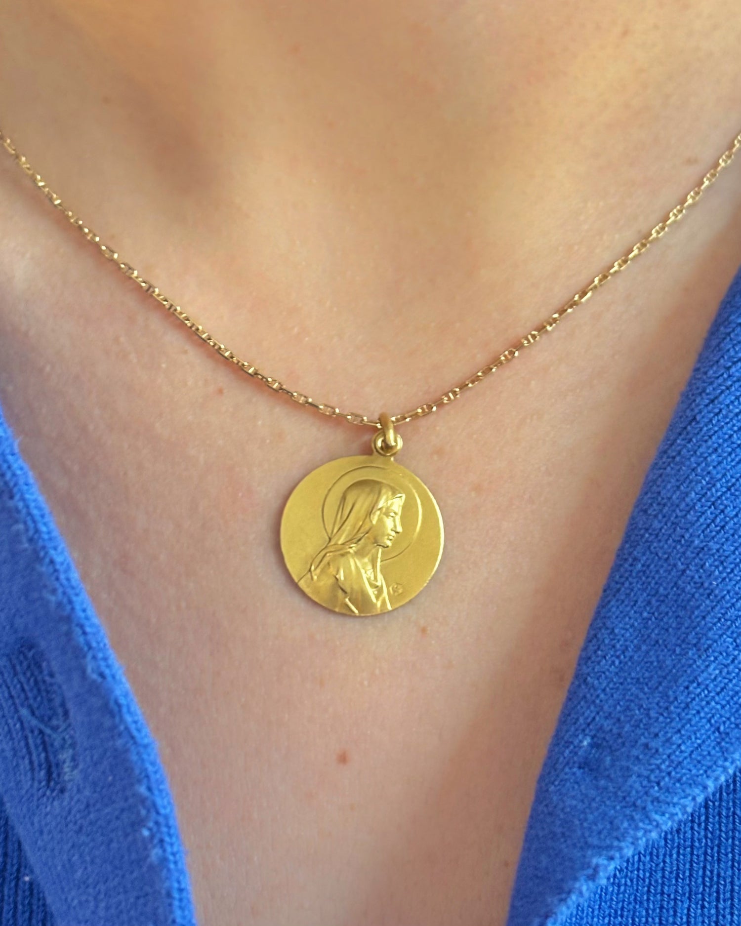 Yellow Gold Medal "Regina"
