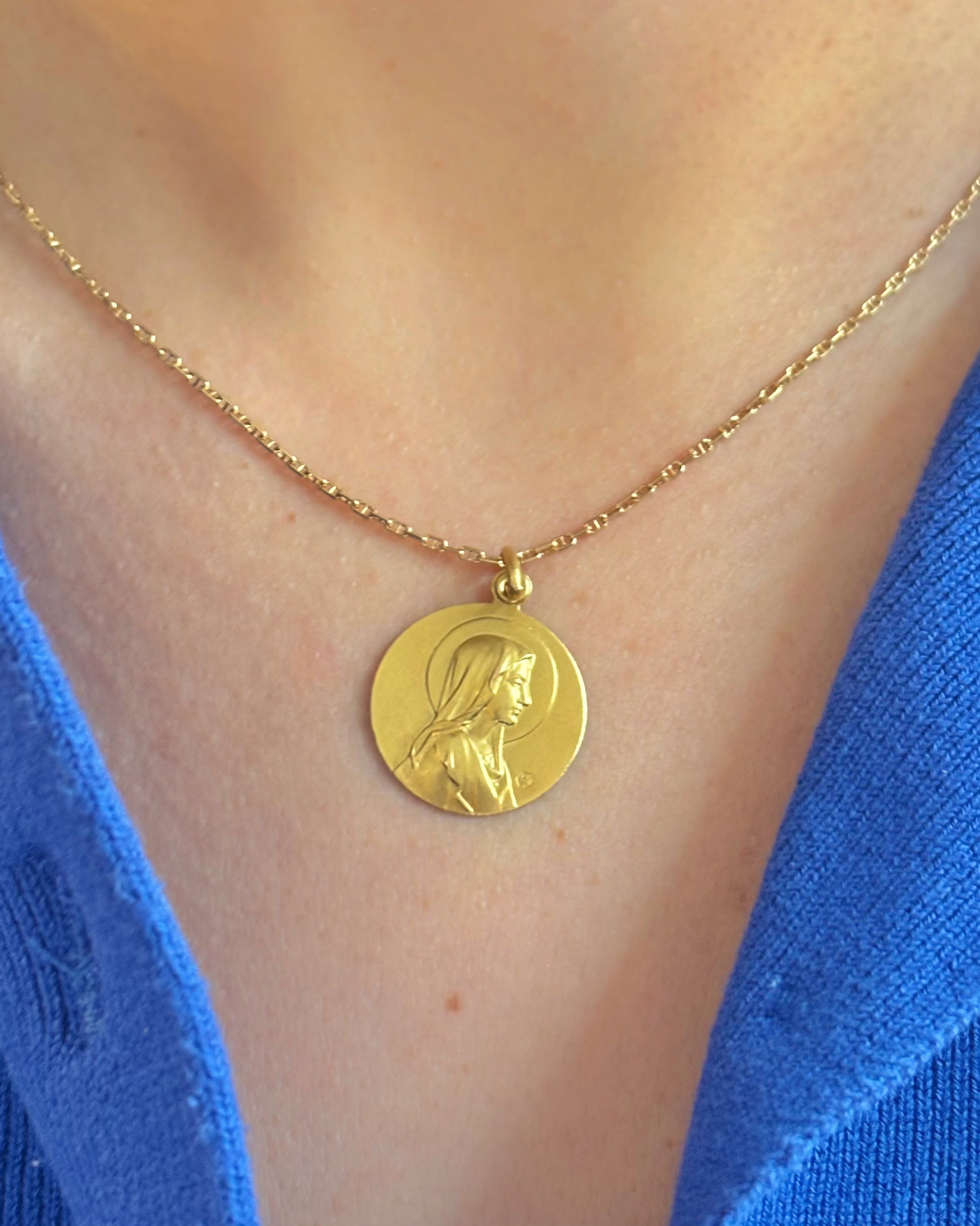 Yellow Gold Medal "Regina"