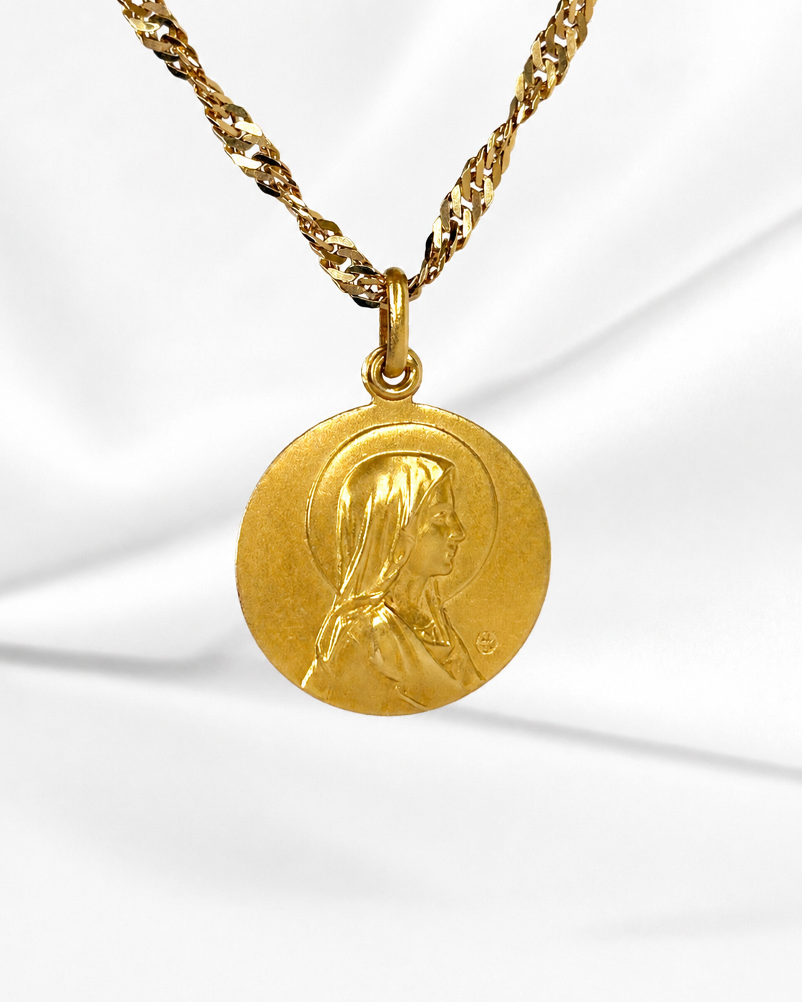 Yellow Gold Medal "Regina"