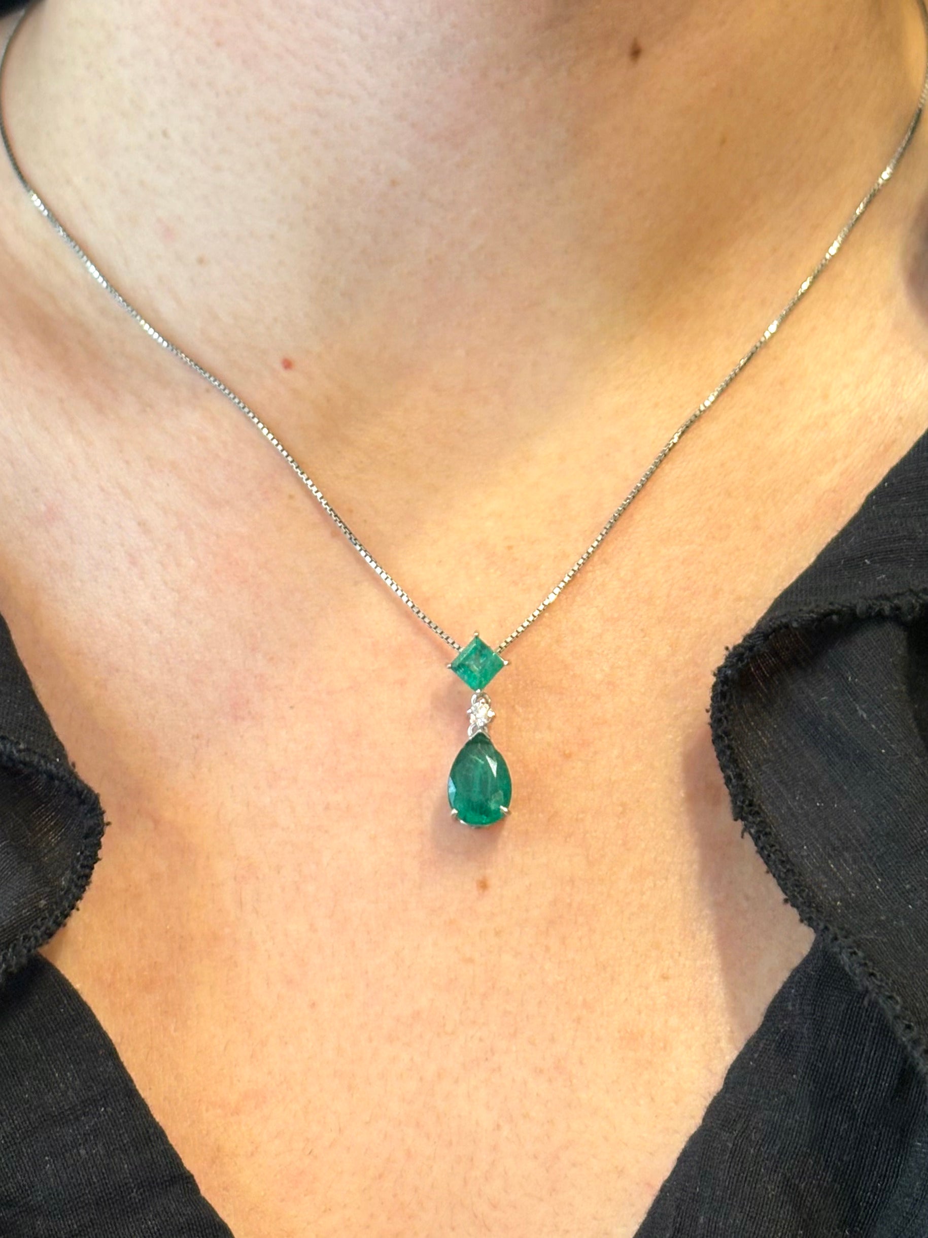 3-Carat Emerald &amp; Diamond Pendant "Joélia"