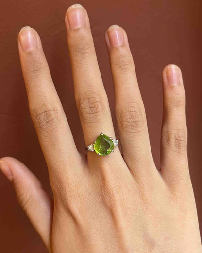 Bague péridot 3 carats &amp; diamants troïda &quot;Asdane&quot;