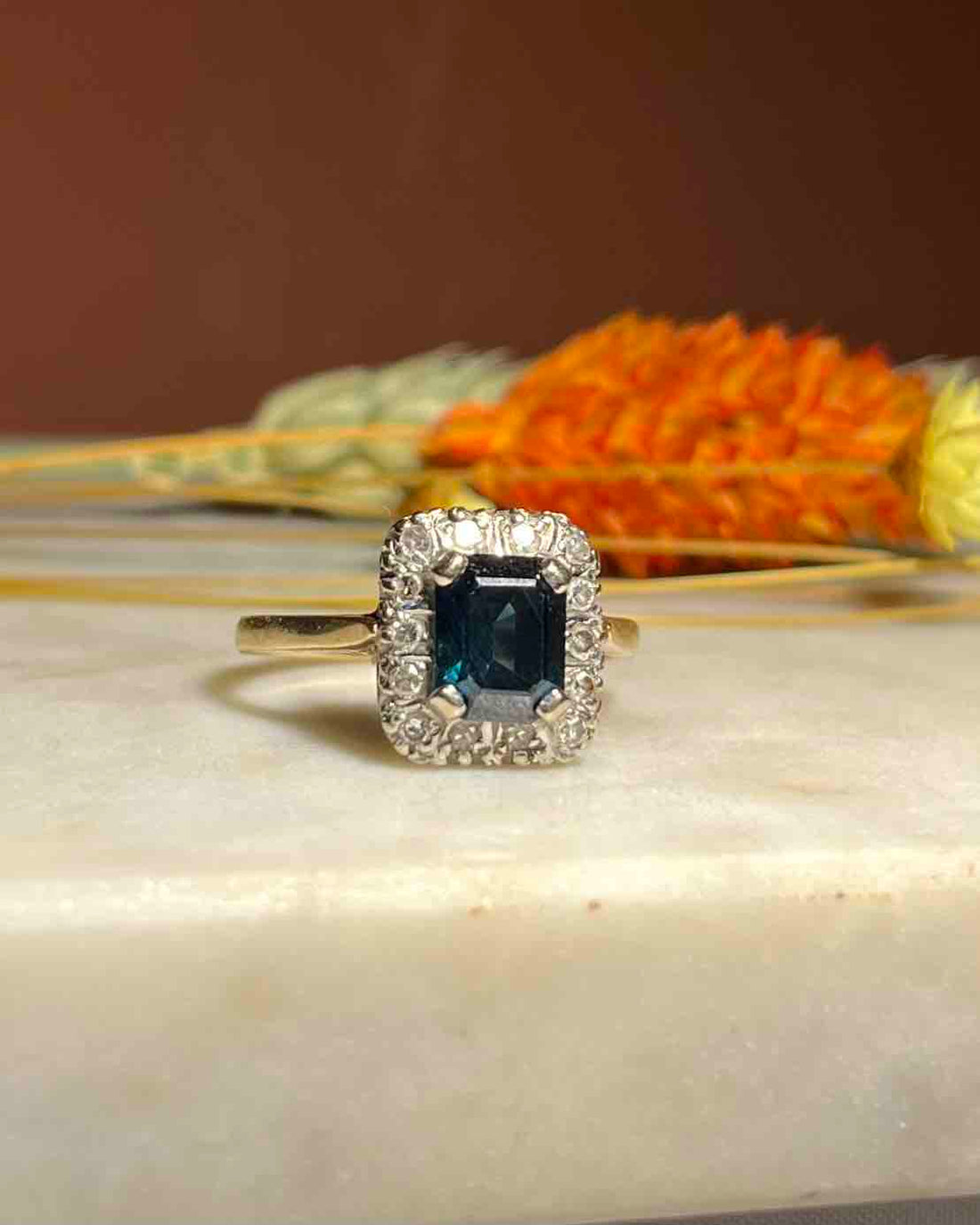 Bague Marguerite Saphir 0.80 carat &amp; Diamants &quot;Clémentine&quot;