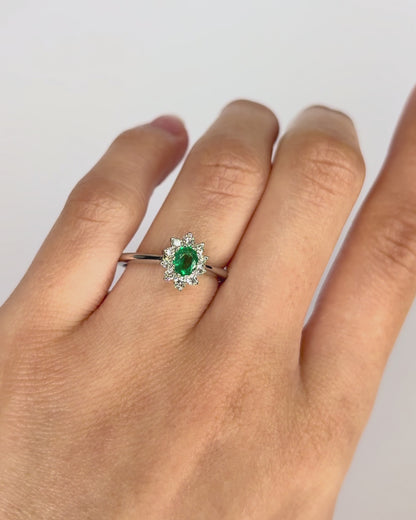 Bague Marguerite Émeraude &amp; Diamants "Gretchen"