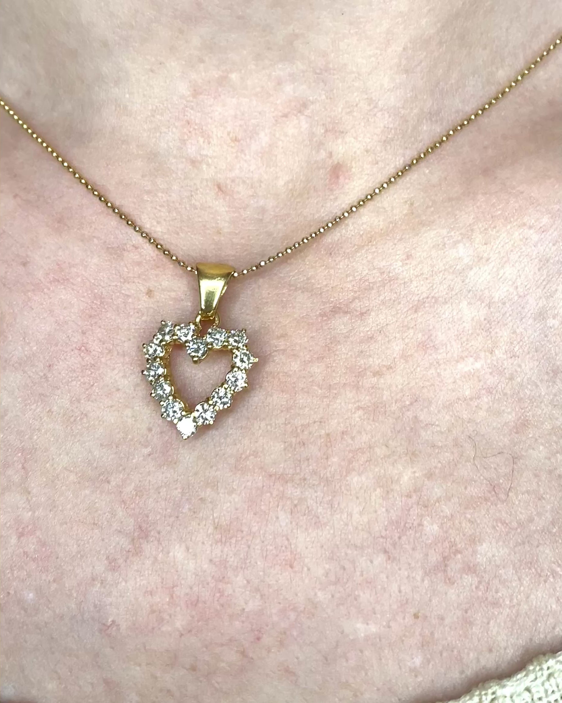 1 Carat Diamond Heart Pendant "Coraline"