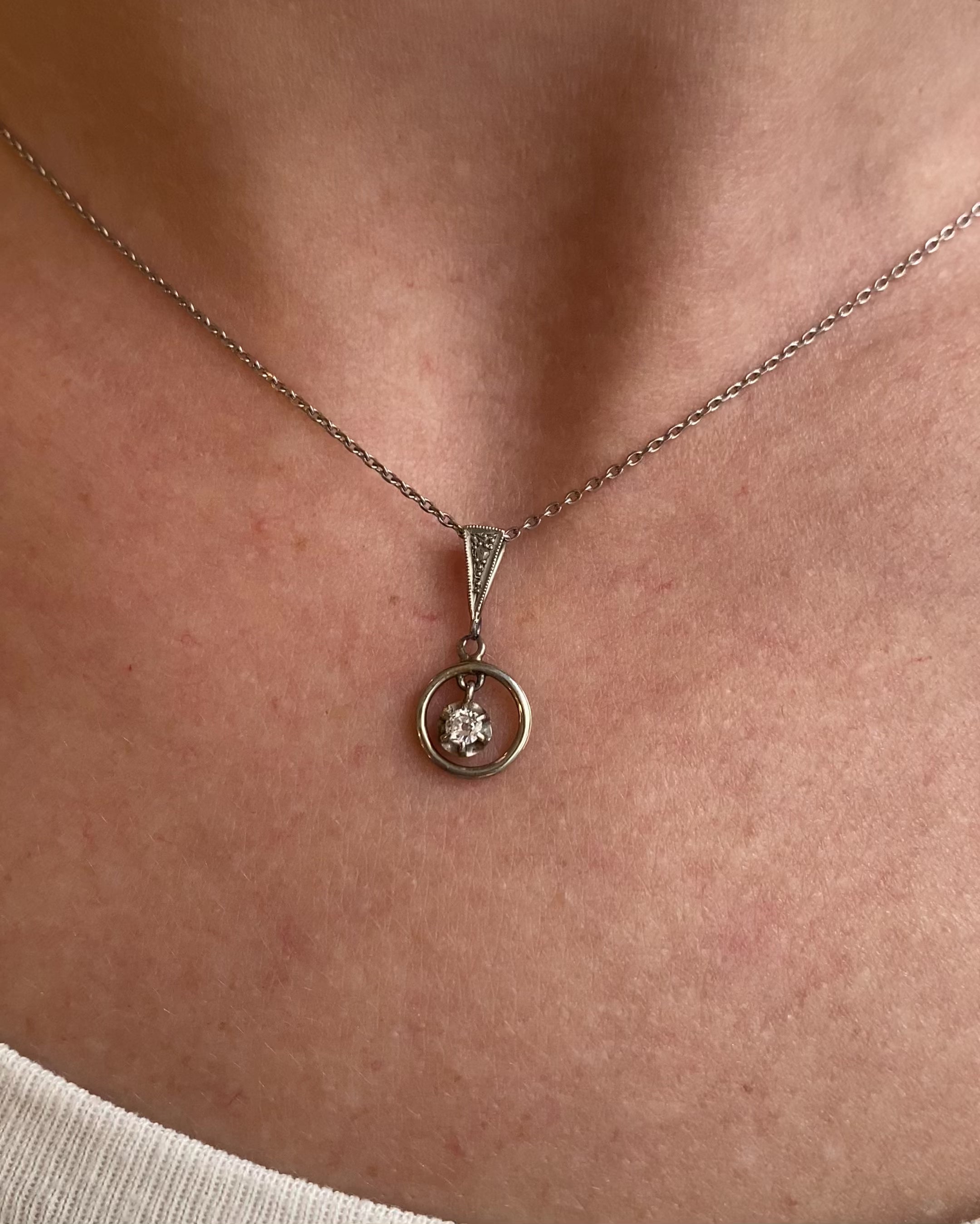 Art Deco Diamond Pendant "Nahia"