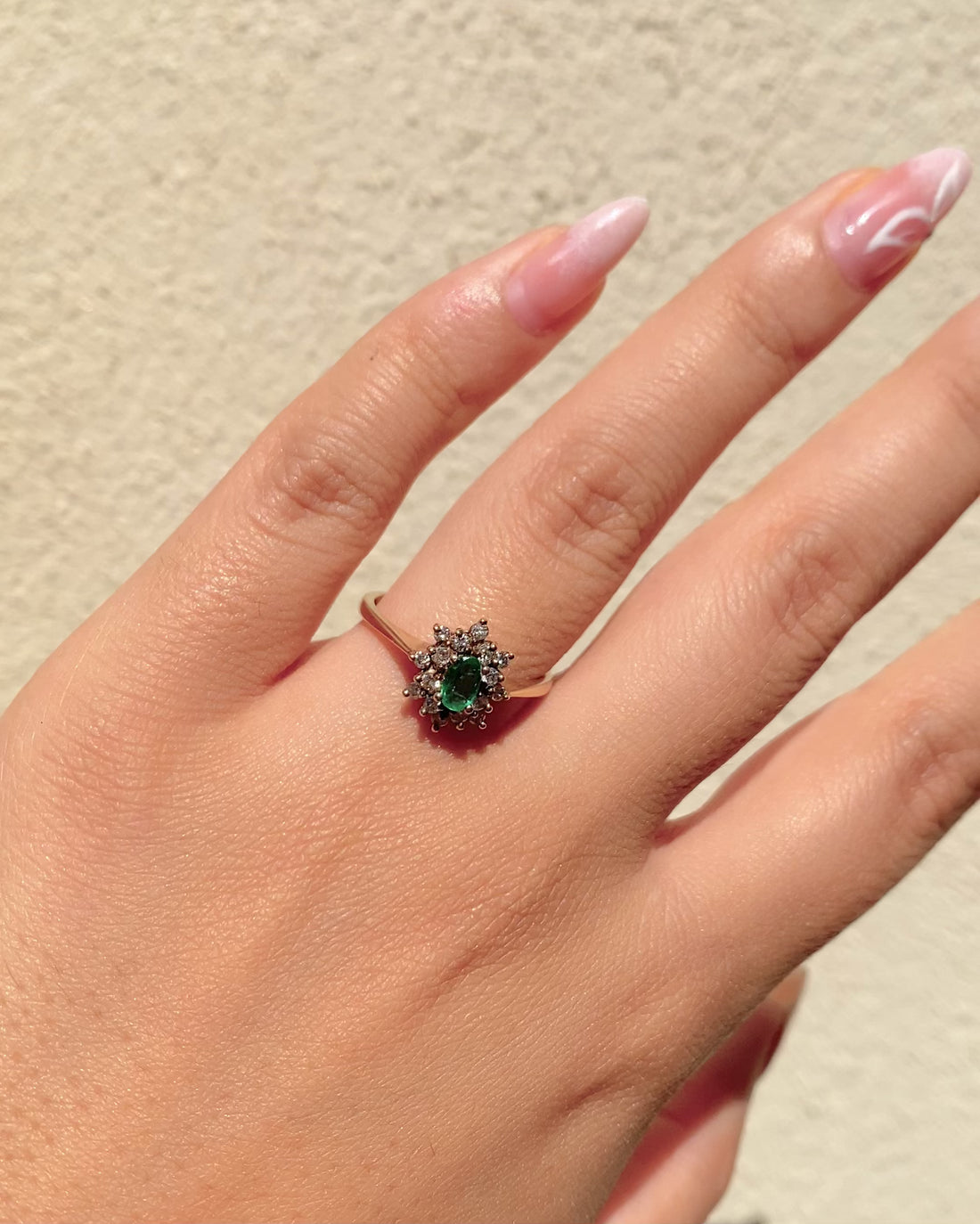 Bague Marguerite Emeraude 0.21 carat &amp; Diamants &quot;Muguette&quot;