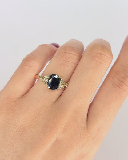 Bague Trilogie Saphir 1.30 carat &amp; Diamants "Vadia"