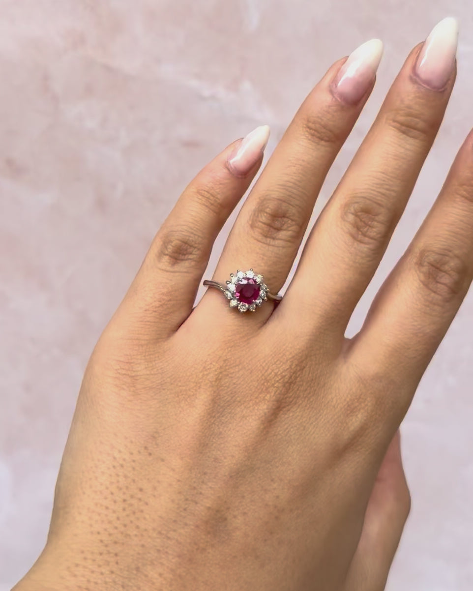 Bague Marguerite Rubis Mozambicain 0.67 carat &amp; Diamants 0.35 carat "Paola"