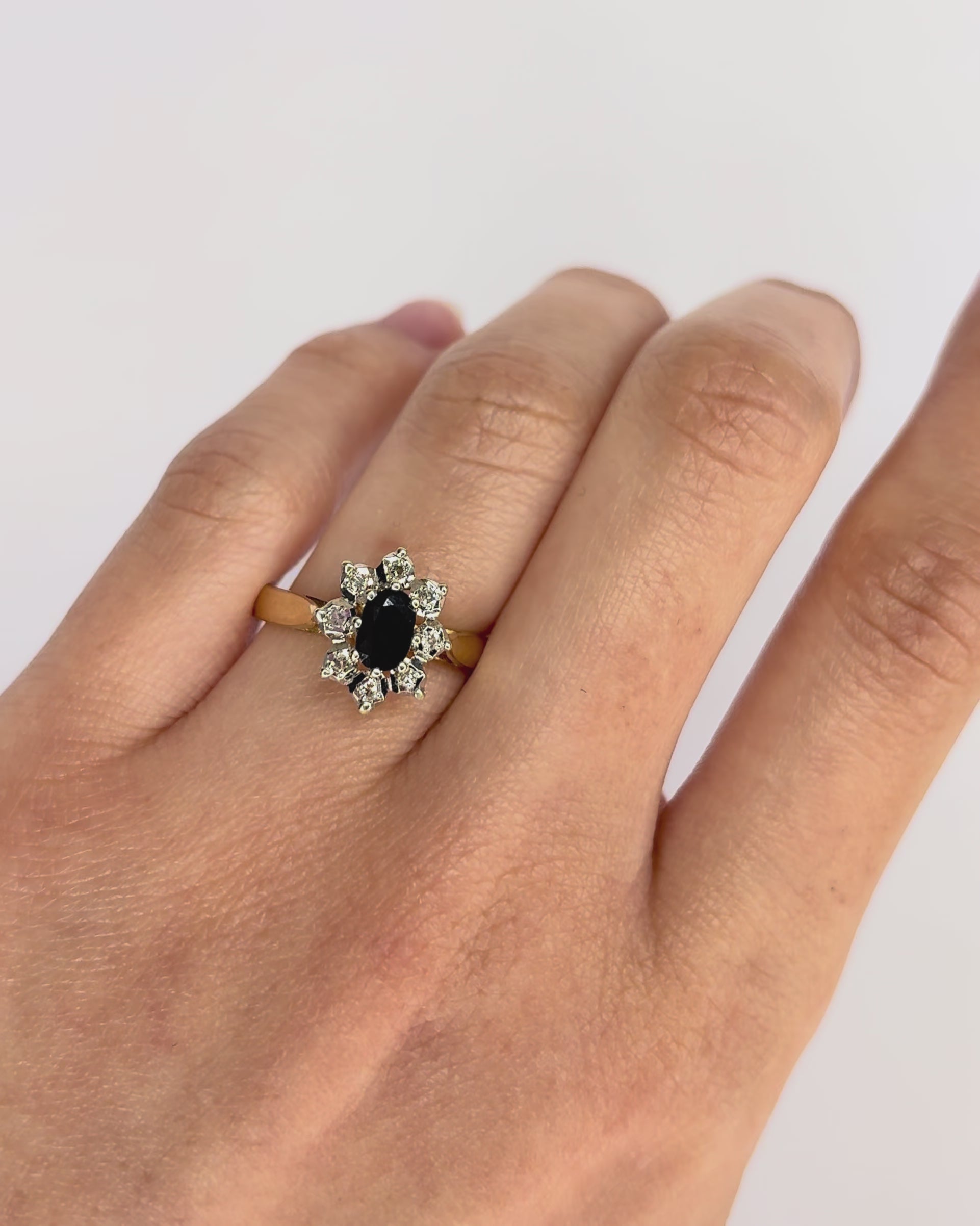 Bague Marguerite Saphir 0.51 carat &amp; Diamants "Dalida"