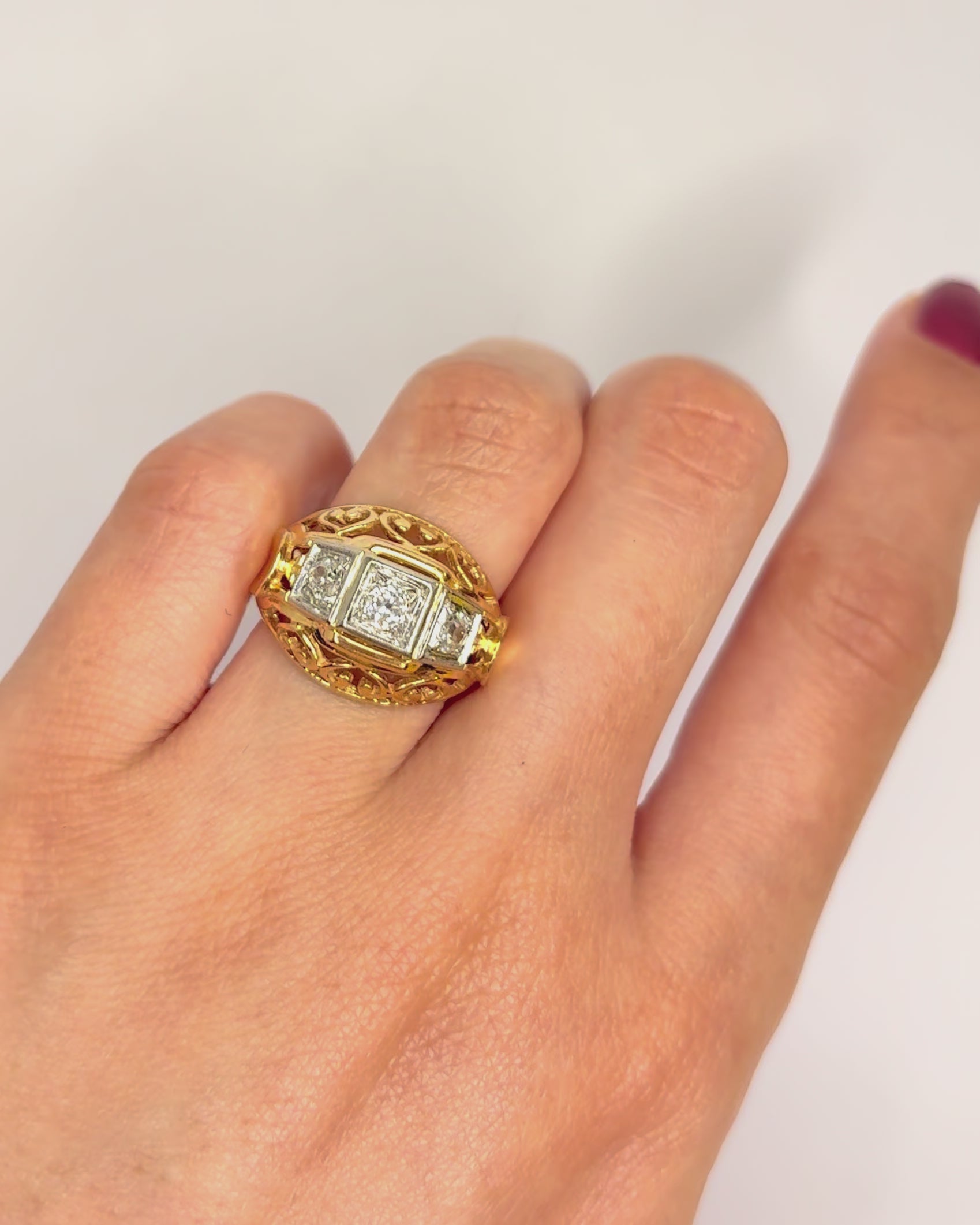 Anillo Tank Diamantes 0,35 quilates y Oro 18 quilates 7,58 g "Lana"