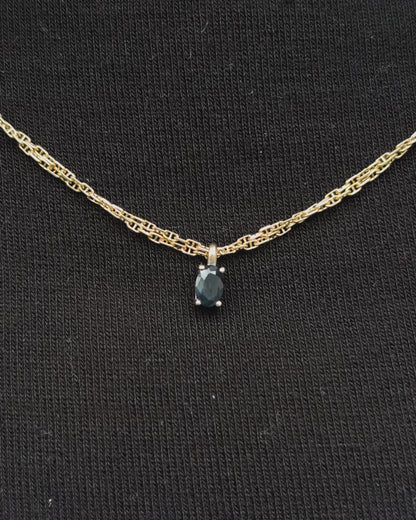 Pendentif Saphir Ovale 0.66 carat &quot;Adrianne&quot;