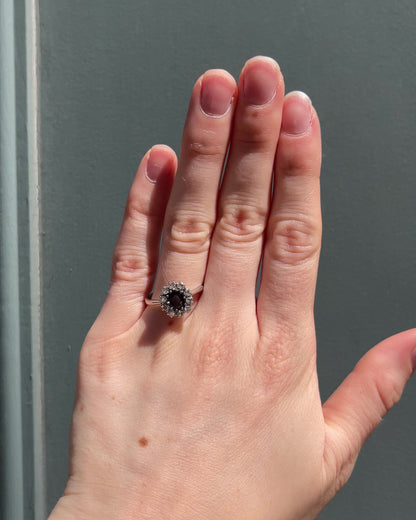 Bague Marguerite Saphir 0.70 carat &amp; Diamants &quot;Faustine&quot;
