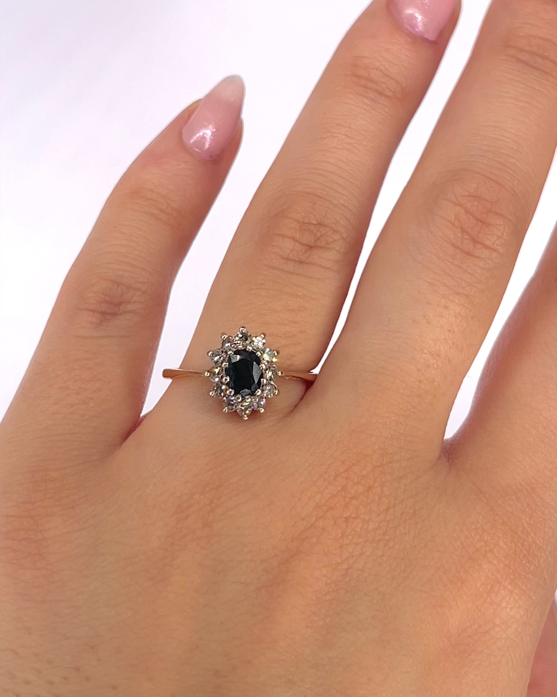 Bague Marguerite Saphir 0.75 carat &amp; Diamants 0.24 carat "Kyara"