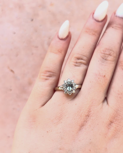 Anillo Marguerite Aguamarina 0,40 quilates y Diamantes 0,30 quilates "Dehlia"