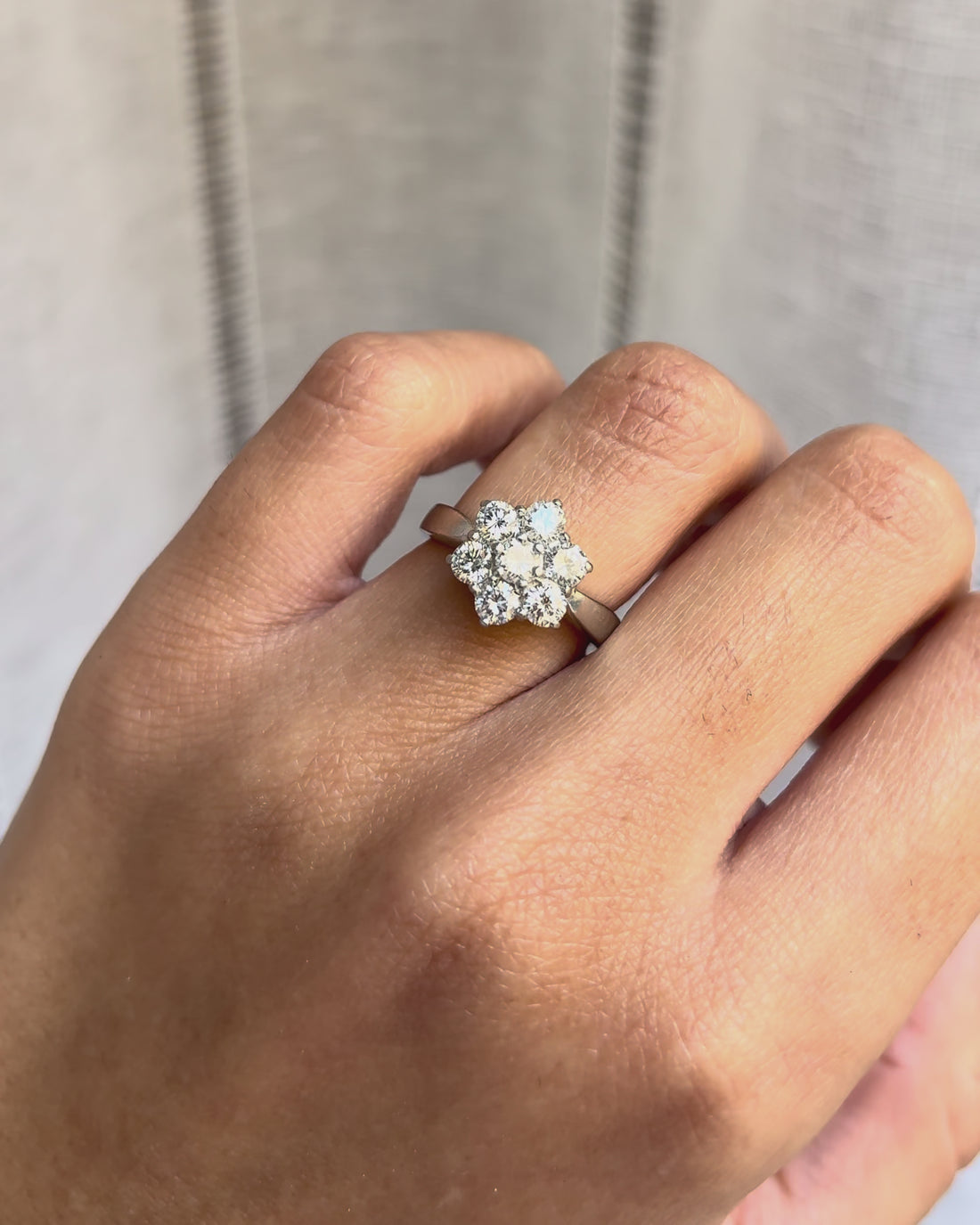Bague Marguerite Diamants 0.87 carat &quot;Mila&quot;
