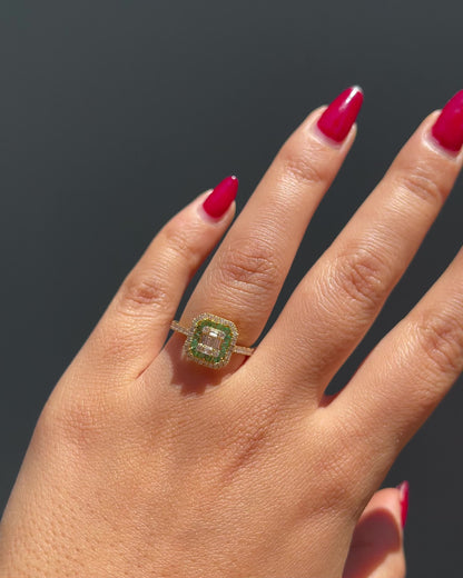 Bague Style Art-Déco Émeraudes 0.56 carat &amp; 40 Diamants “Apolline”