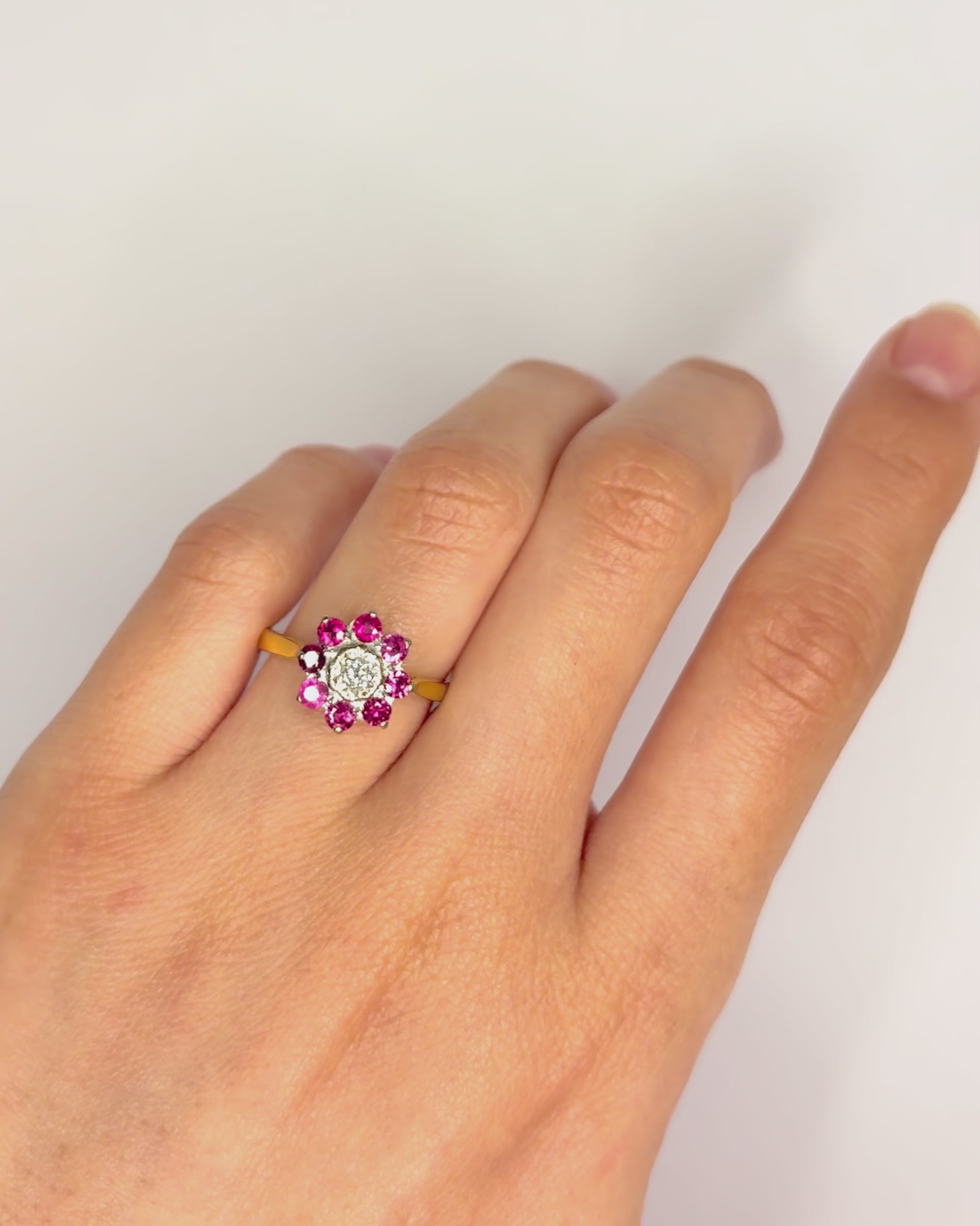 Bague Marguerite Rubis 0.80 carat &amp; Diamant "Amira"