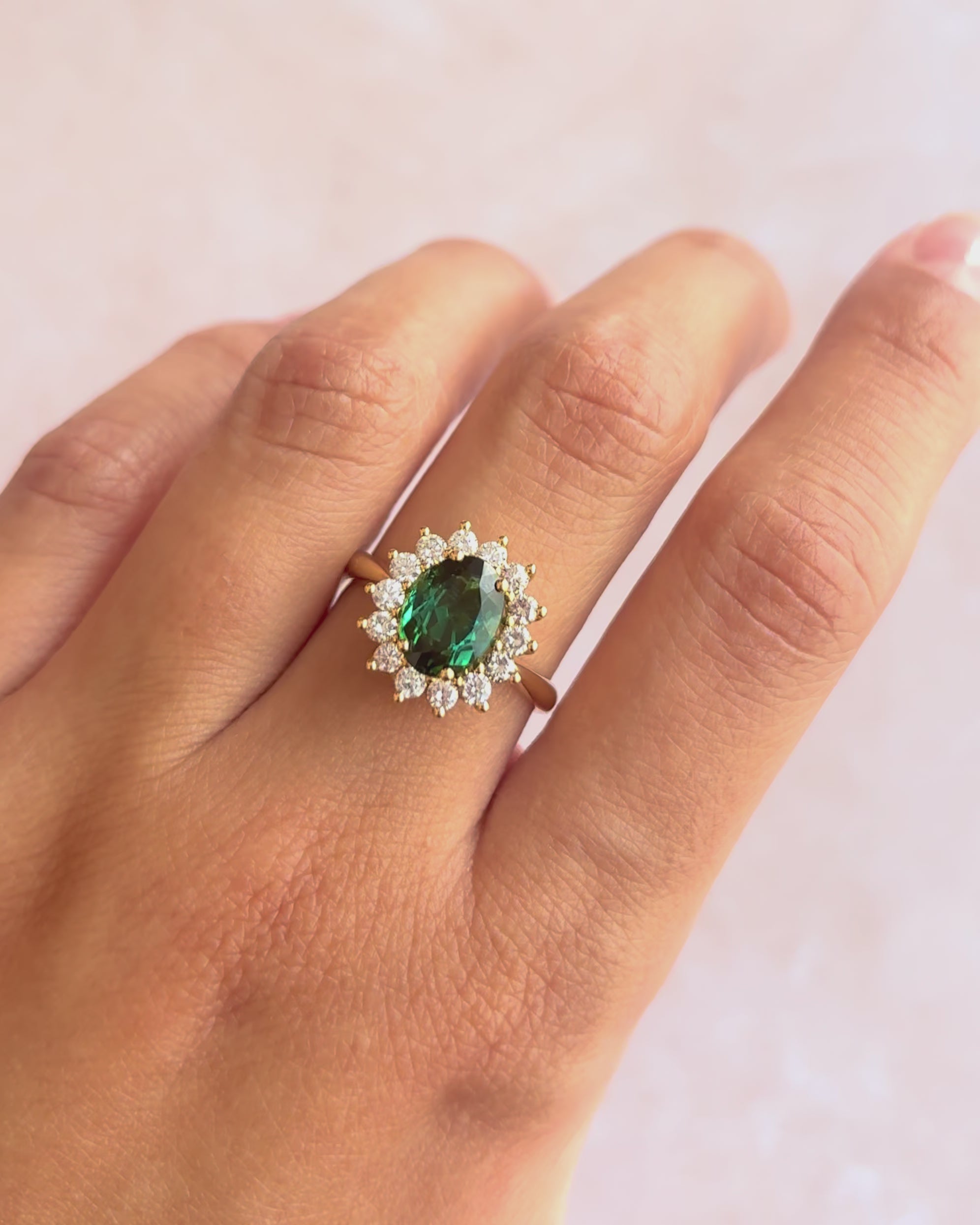 Bague Marguerite Tourmaline 1.90 carat &amp; Diamants 0.70 carat 5,26g "Manuella"