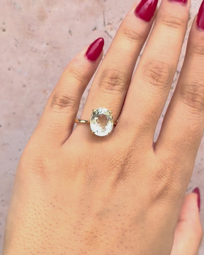 Anillo de cóctel con aguamarina de 4.70 quilates "Chrystel"