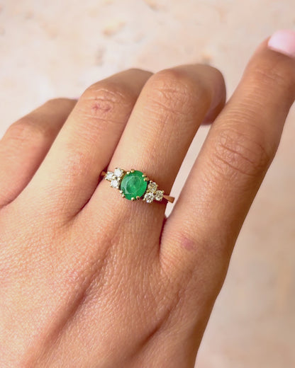 Bague Trilogie Émeraude 0.80 carat &amp; Diamants 0.24 carat "Carolina"