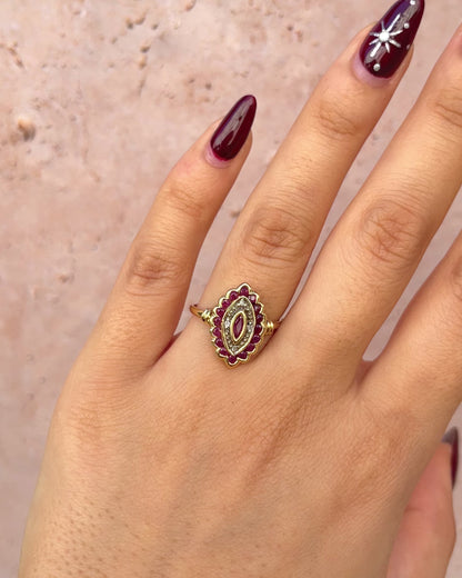 Anillo estilo Art Déco 17 rubíes 0,54 quilates y diamantes "Dana"