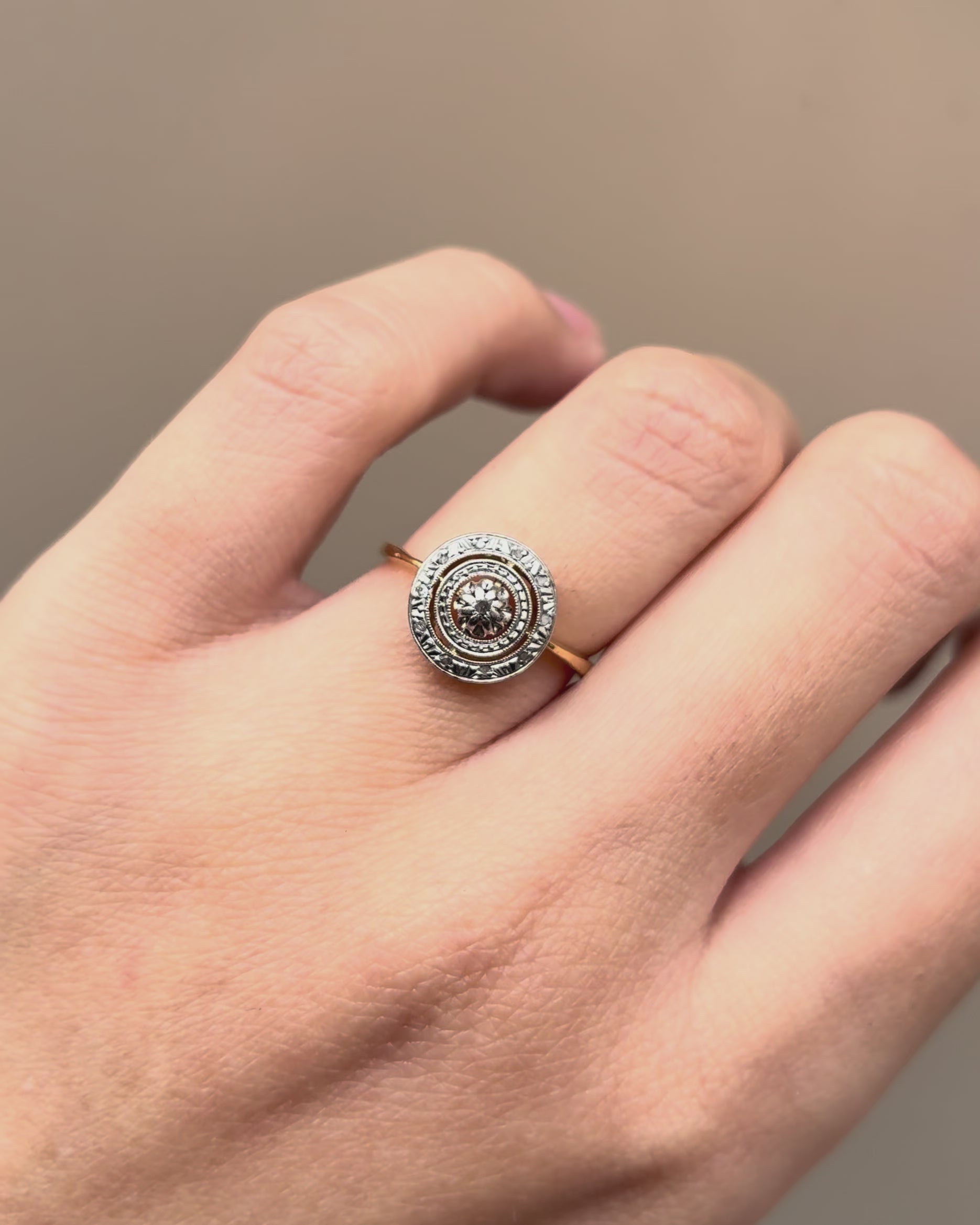 Art Deco Ring 11 Diamonds &quot;Adenora&quot;