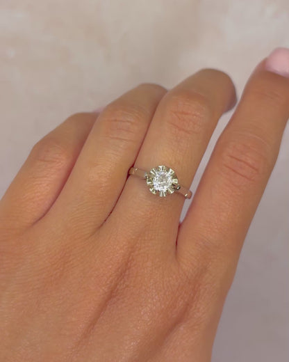 Anillo solitario Art Déco con diamante de 0,65 quilates "Laurence"