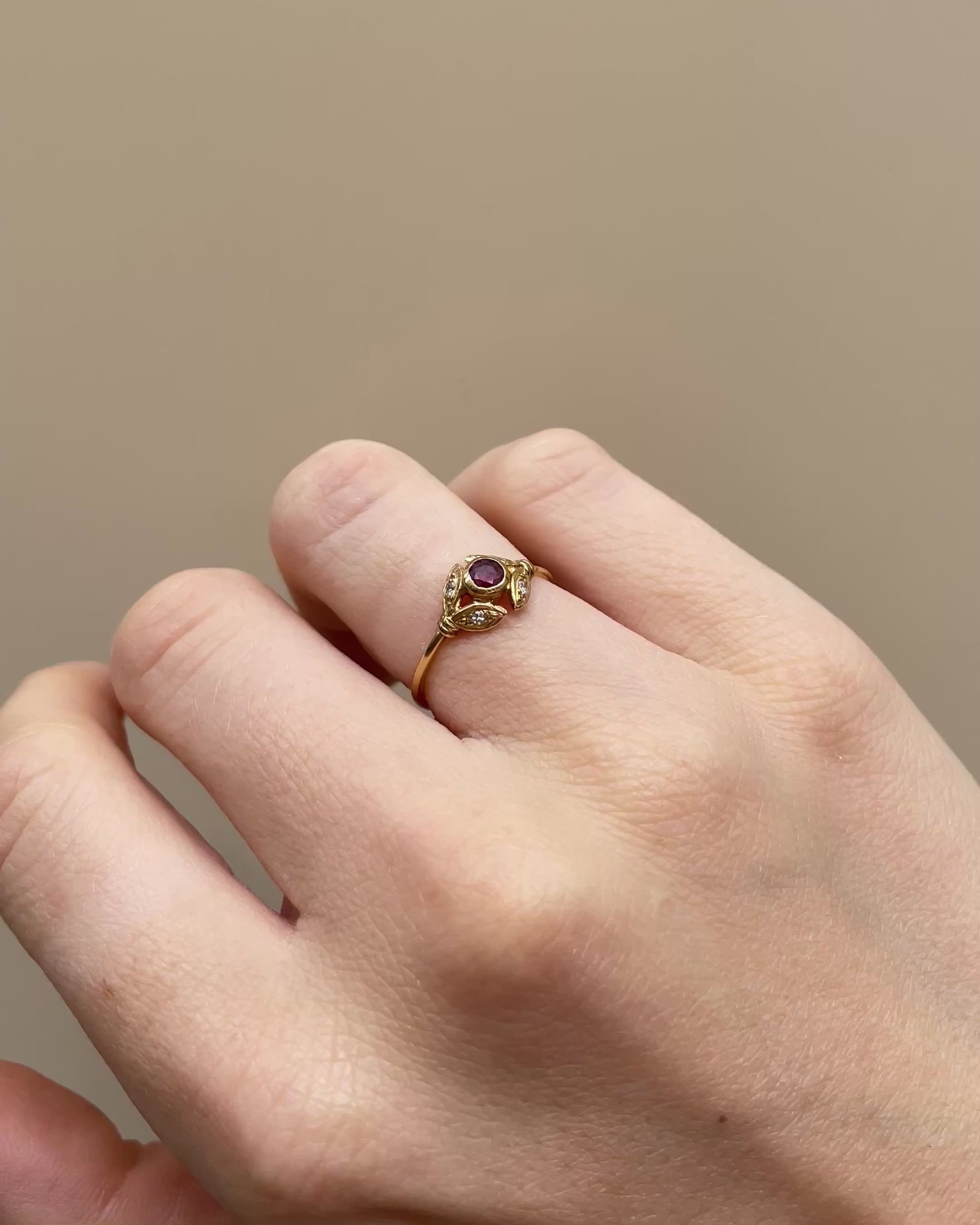 Bague Rubis 0.15 carat &amp; Diamants "Lise"
