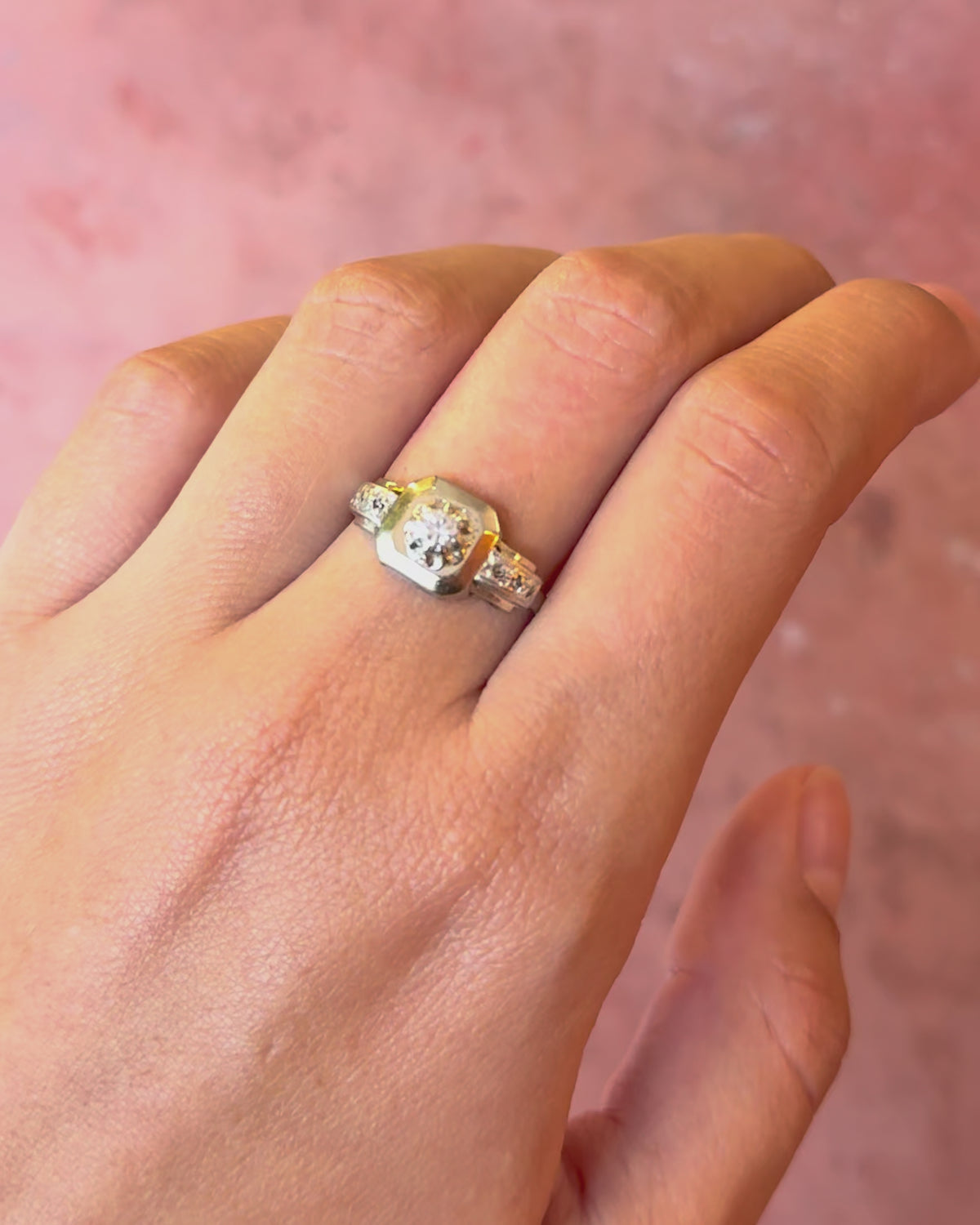 Art Deco Diamond Ring "Nuna"