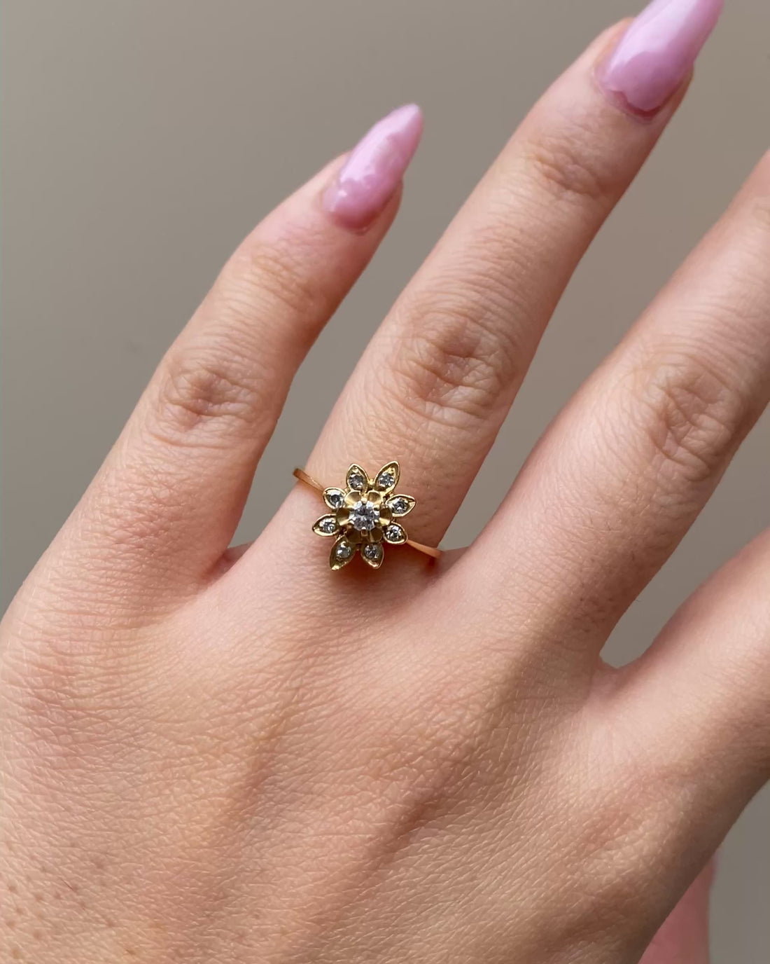 Bague Marguerite 9 Diamants &quot;Ness&quot;