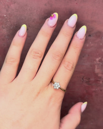 Bague Marguerite Diamants 0.35 carat "Line"