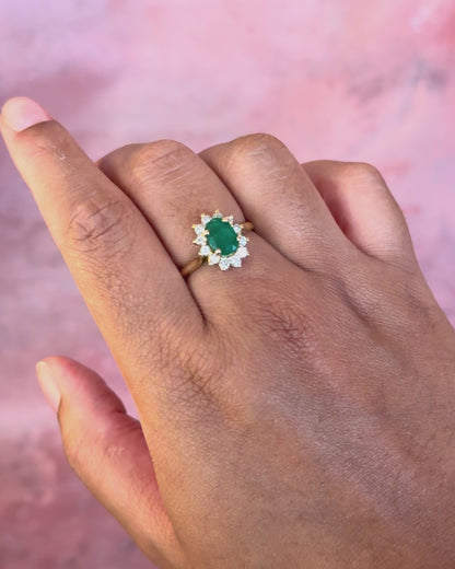 0.87-carat Emerald &amp; 0.36-carat Diamond Cluster Ring "Justine"