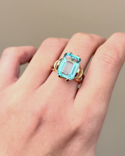 Cocktail Ring Topaz 5.80 Carats "Justine"