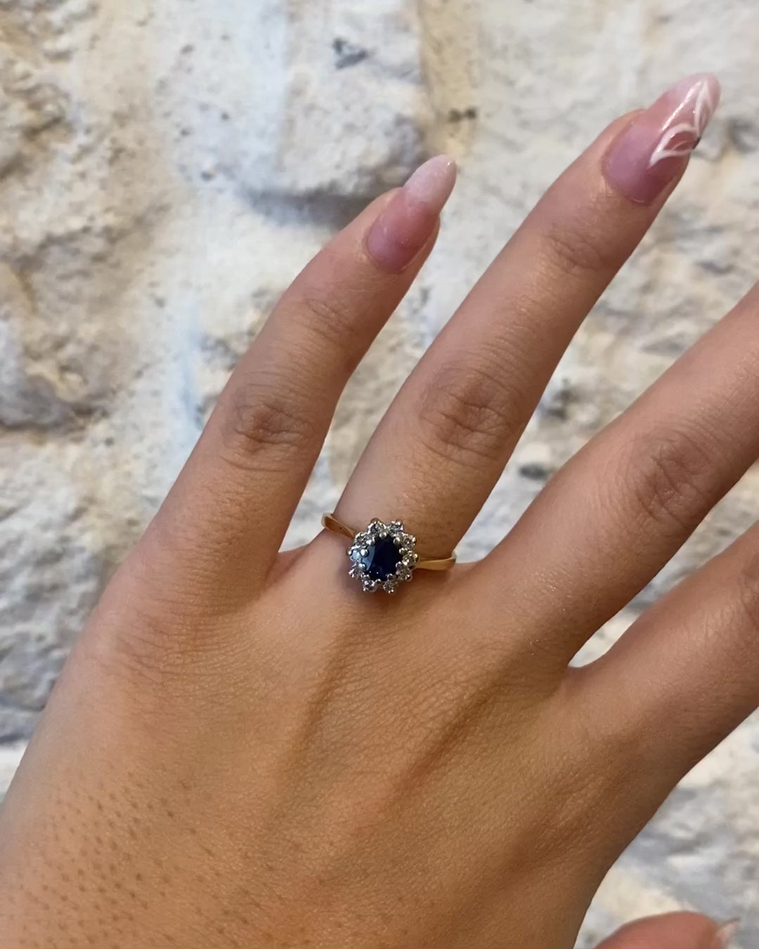 Bague Marguerite Saphir 0.70 carat &amp; Diamants &quot;Salma&quot;
