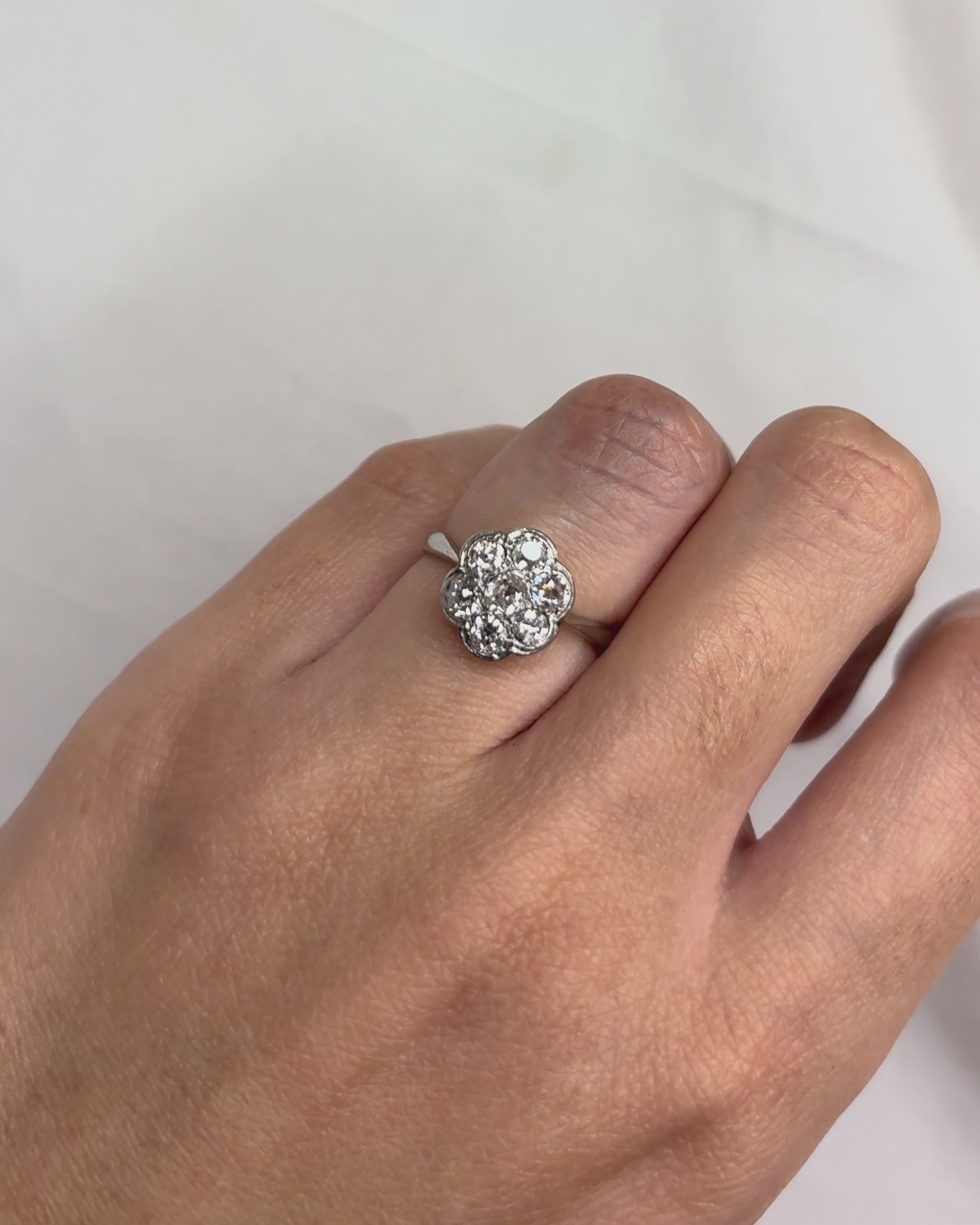 Bague Marguerite Art Déco Diamants 0.70 carat "Anouck"