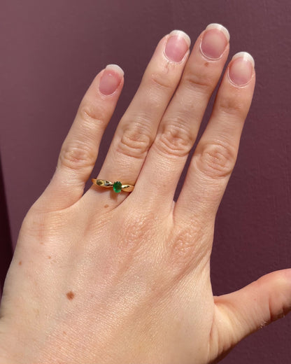 Bague Solitaire Emeraude 0.20 carat &quot;Alionore&quot;