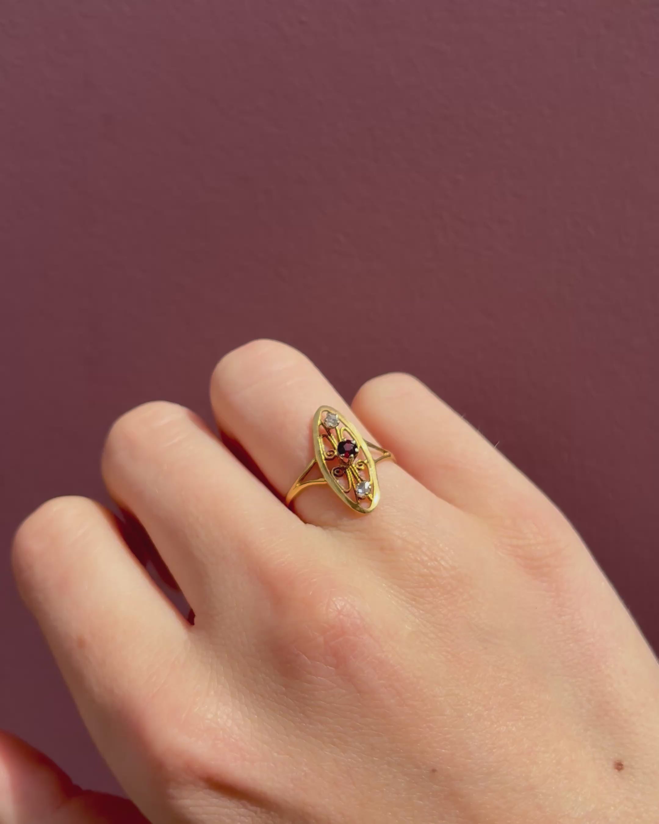 Bague Marquise Grenat 0.15 carat &amp; Diamants "Claudette"