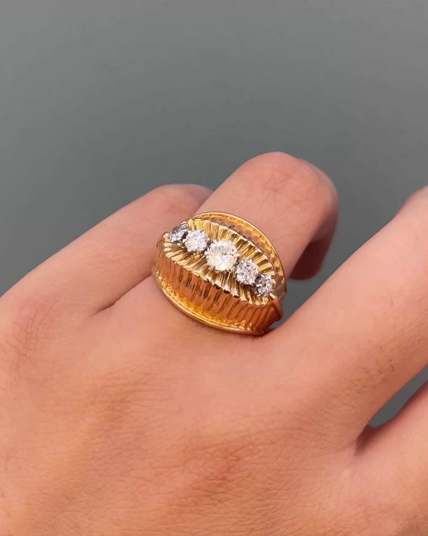 Bague Jarretière Diamants 1.03 carat &quot;Lally&quot;