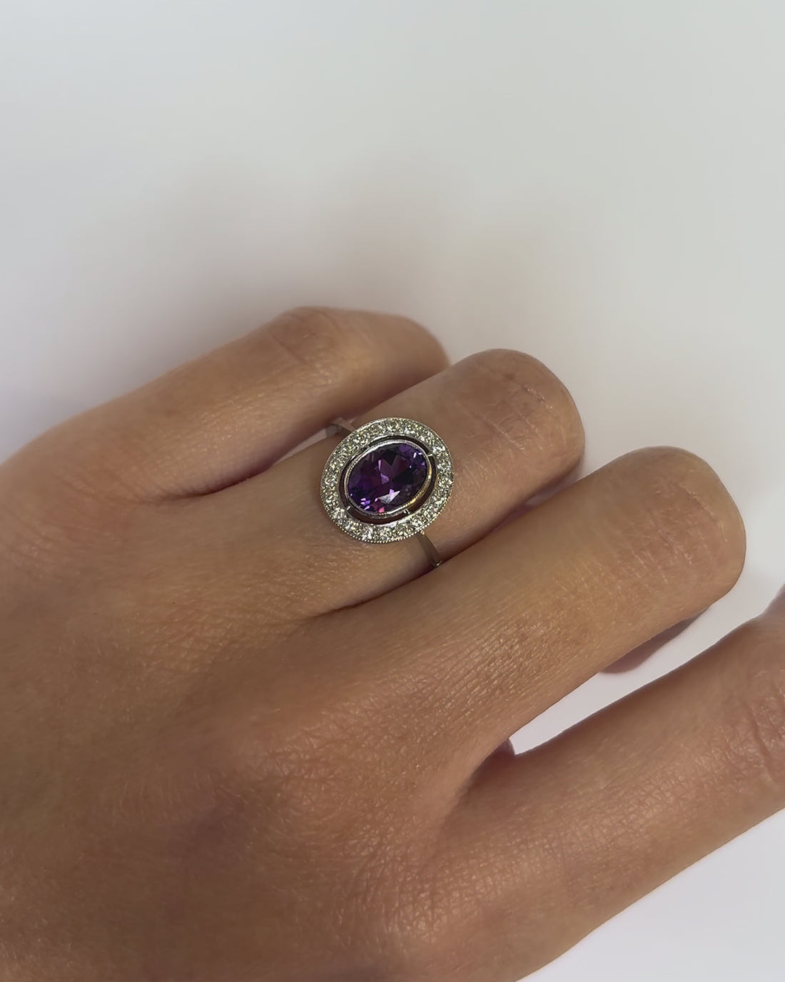 Bague Art Déco Améthyste 1.20 carat &amp; 20 Diamants &quot;Ainhoa&quot;