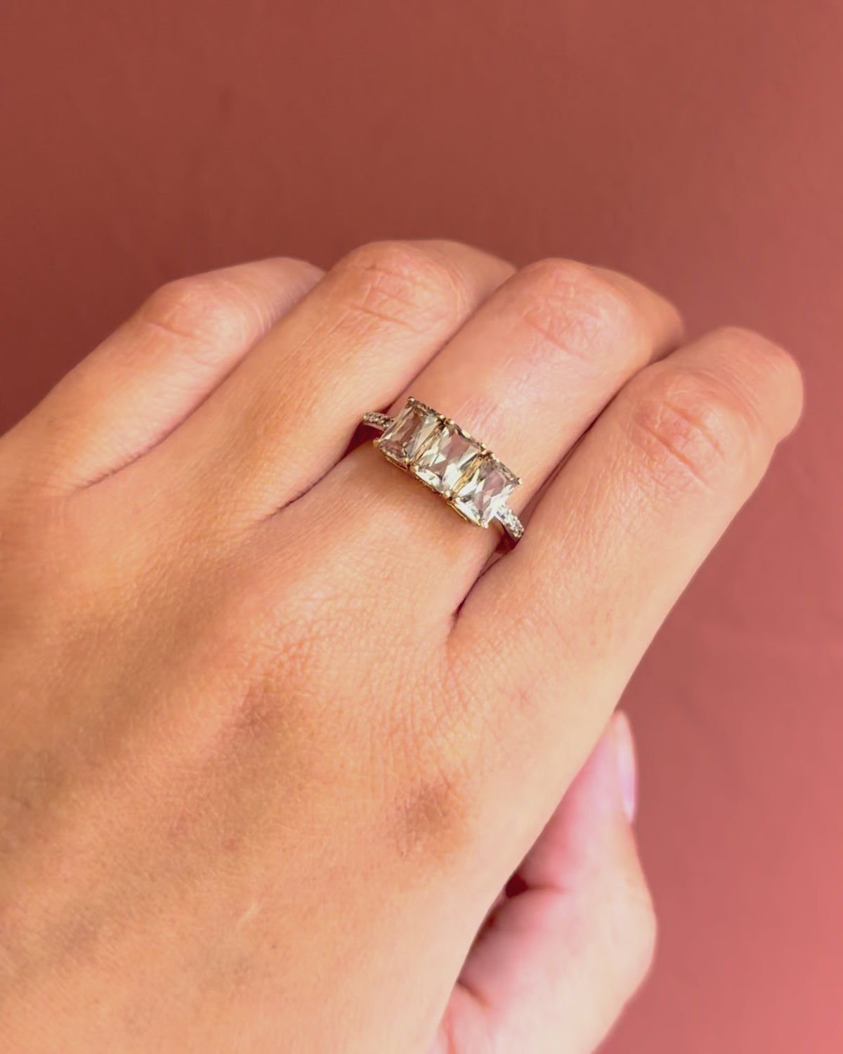 Bague Rivière Zultanites 1.65 carat &amp; Diamants "Leanne"