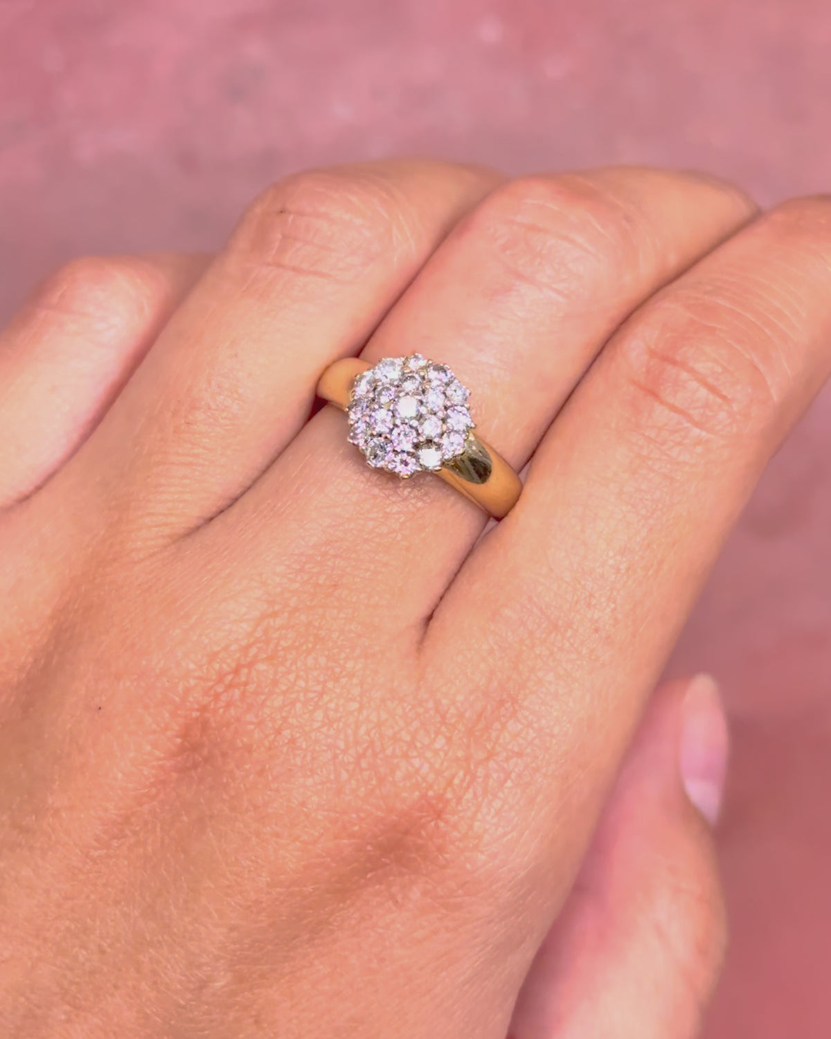 Bague Marguerite Diamants 0.89 carat 5.72g "Briana"