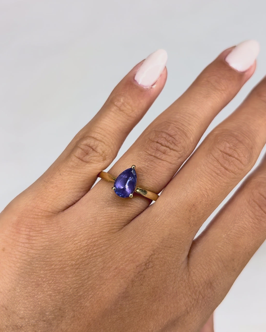 Bague Solitaire Tanzanite Poire 1.32 carat &quot;Roxanne&quot;