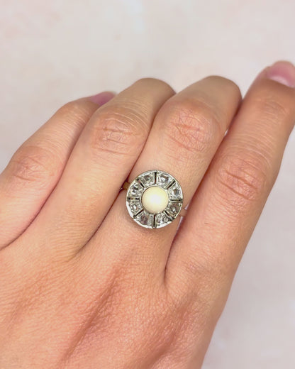Bague Marguerite Art-Déco Perle &amp; Diamants 0.40 carat "Indigo"