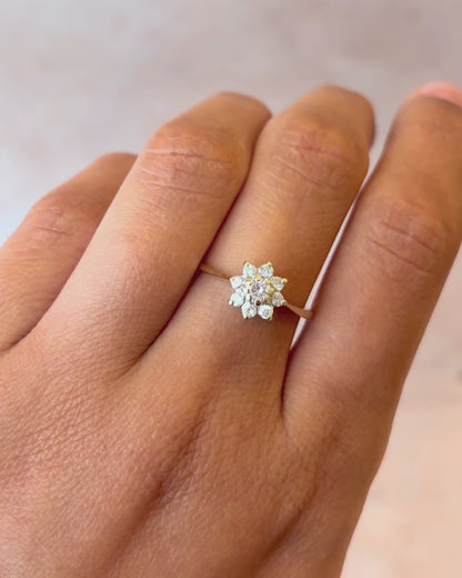 Bague Marguerite Diamants 0.34 carat "Pia"