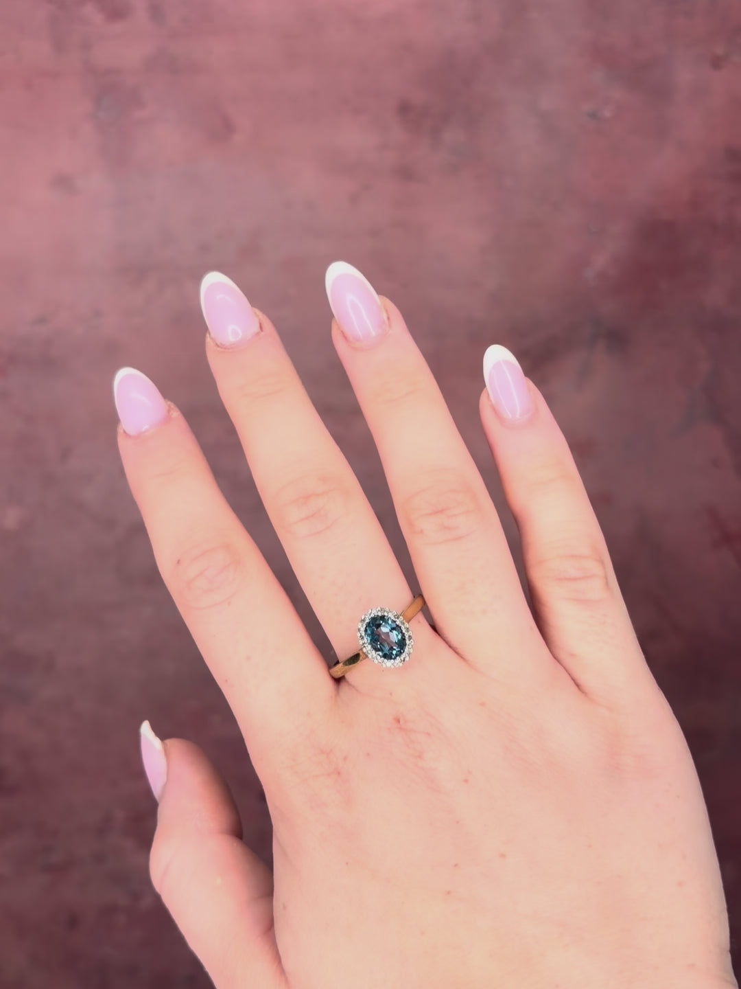 Anillo Margarita de Topacio de 1.80 quilates y Diamantes de 0.20 quilates «Ambrine»