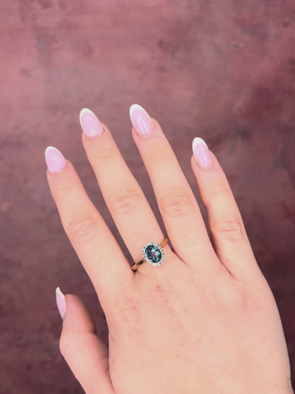 Anillo Margarita de Topacio de 1.80 quilates y Diamantes de 0.20 quilates «Ambrine»