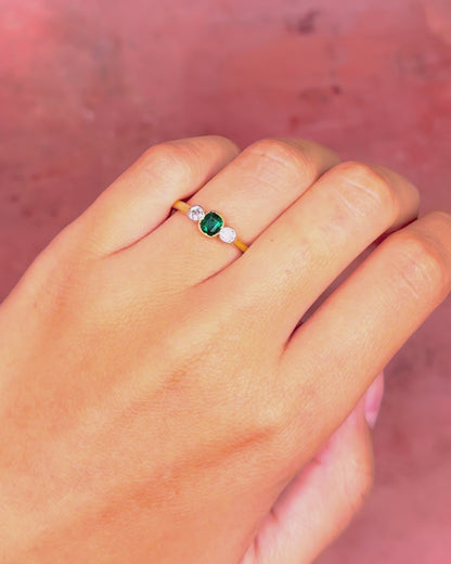 Bague Trilogie Émeraude &amp; Diamants "Esmeralda"