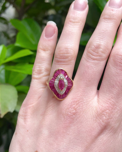 Bague Jupon 25 Rubis 1.32 carat &amp; 16 diamants &quot;Rosalie&quot;