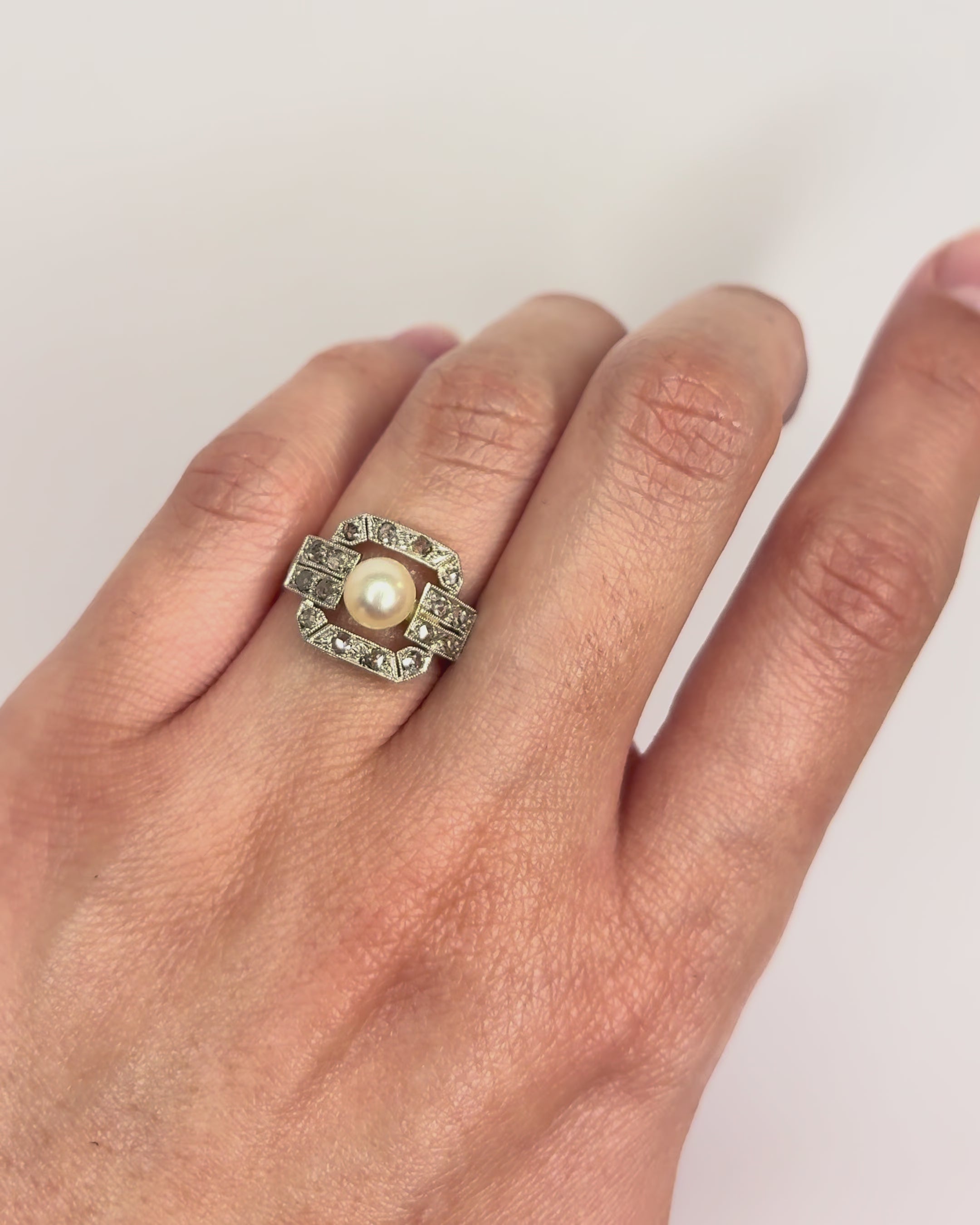 Art Deco Ring Pearl &amp; Diamonds "Hestia"